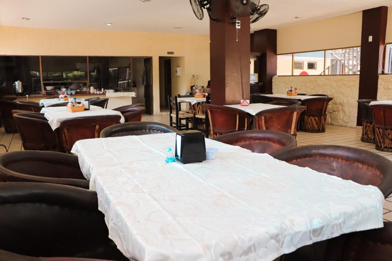 Hotel Gina Текоман Экстерьер фото